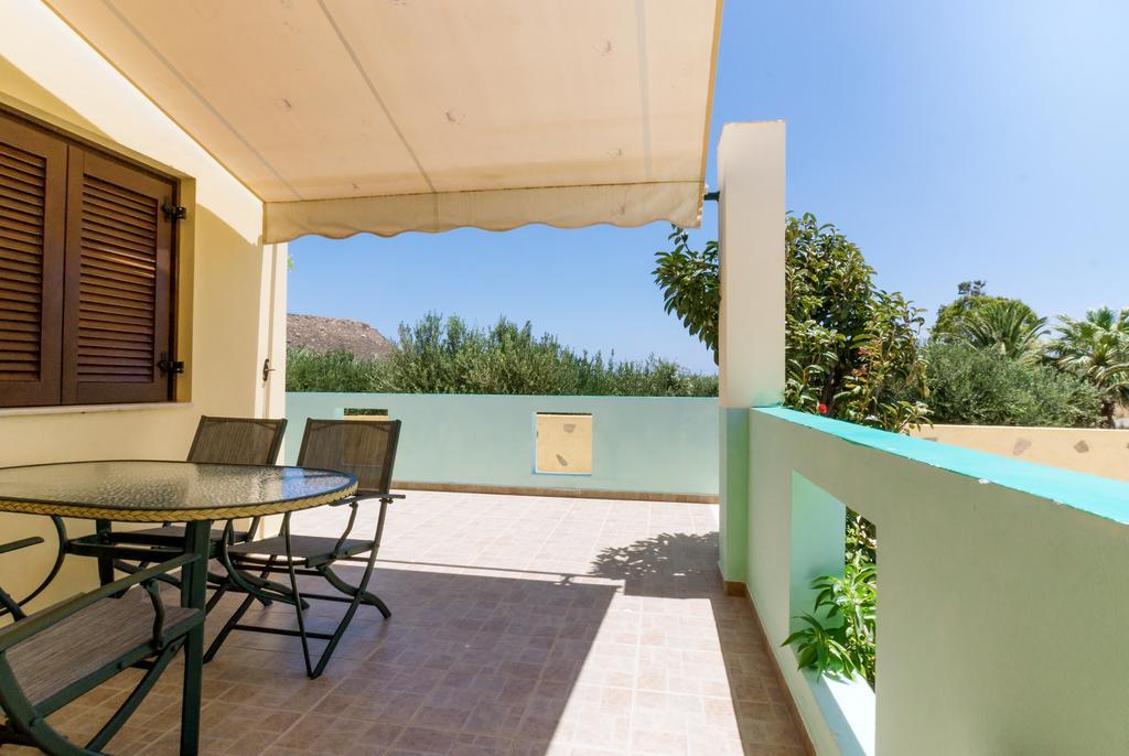 Rousolakos Pool Apartments Палекастрон Стая снимка