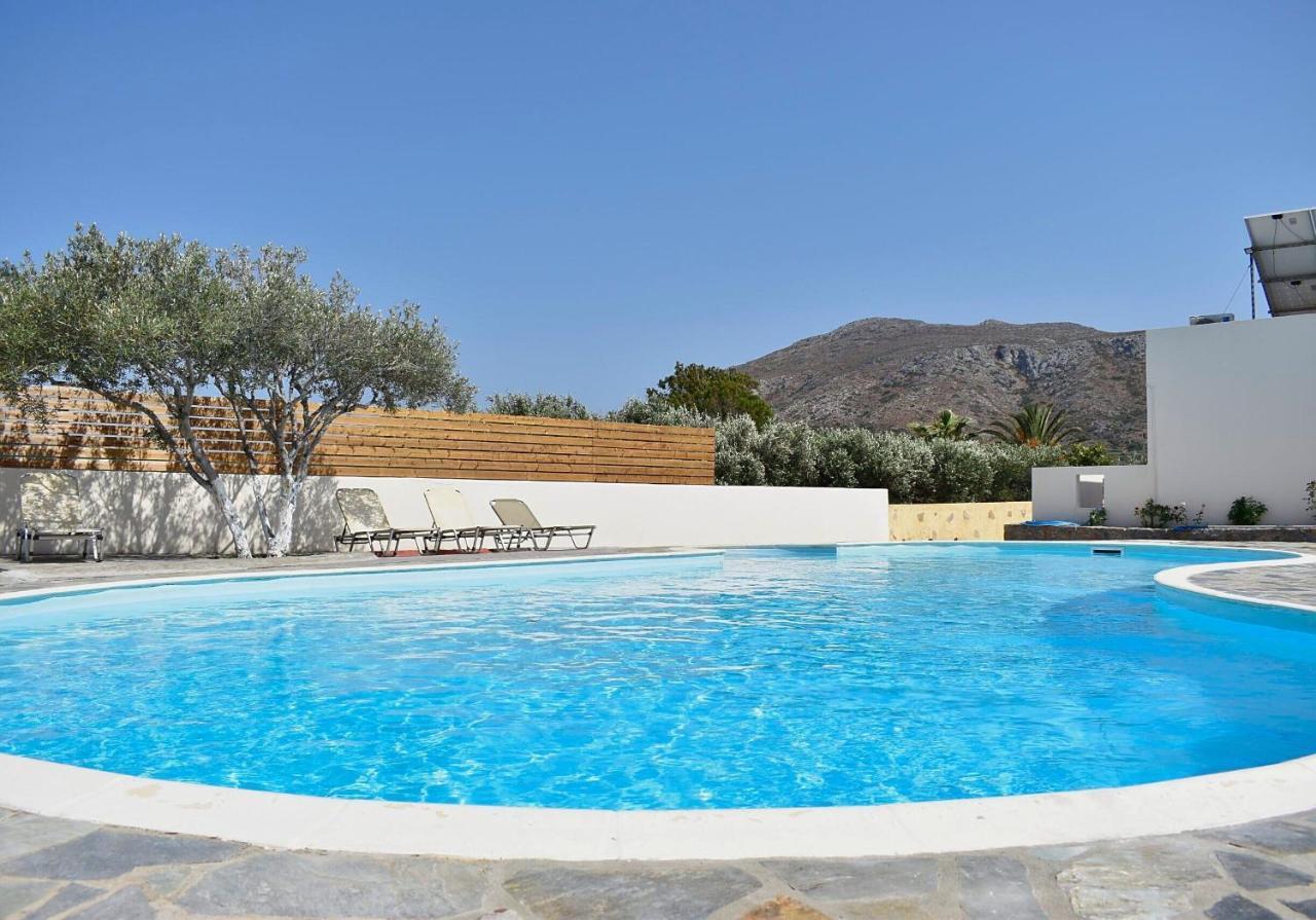 Rousolakos Pool Apartments Палекастрон Екстериор снимка