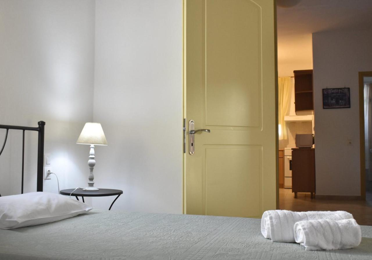 Rousolakos Pool Apartments Палекастрон Екстериор снимка
